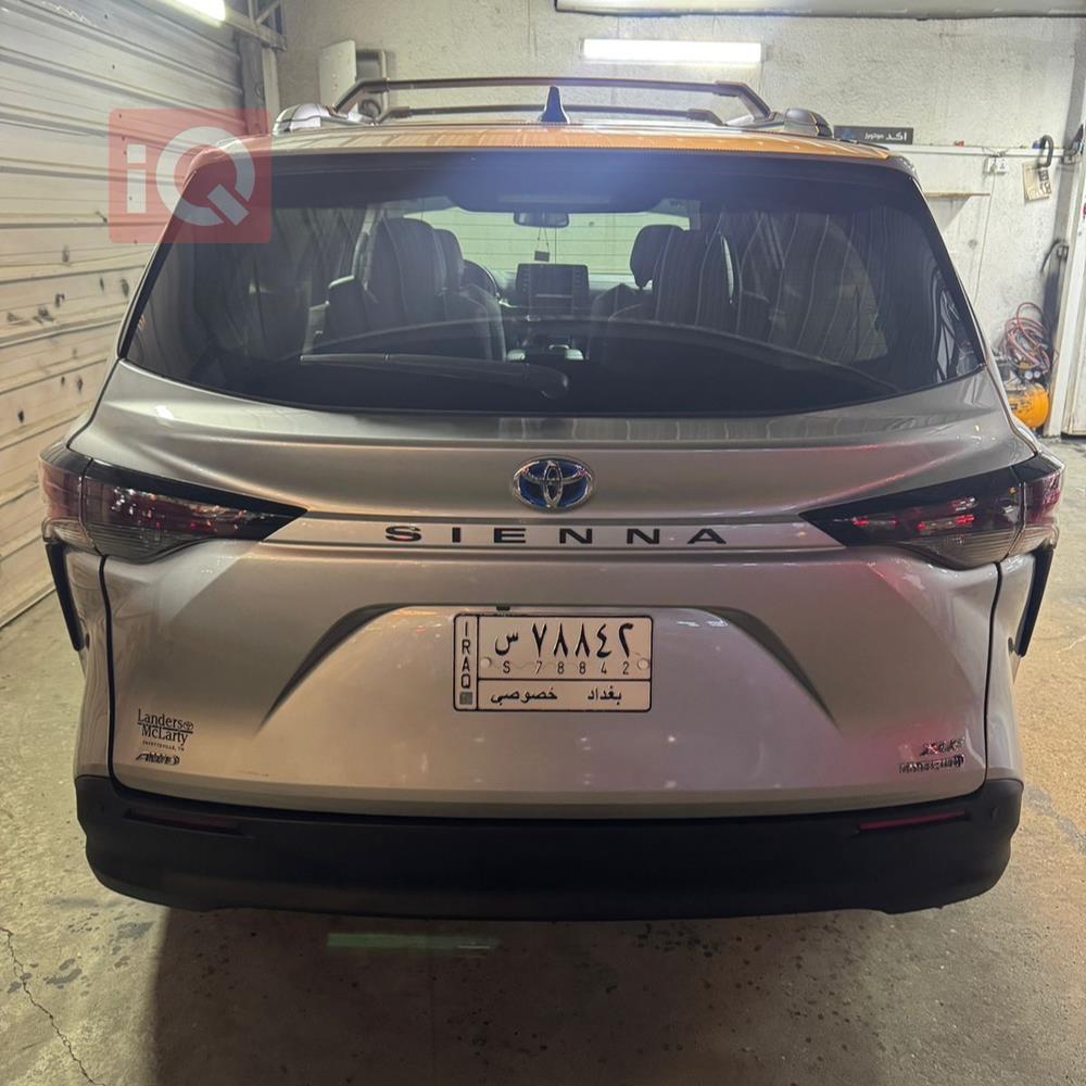 تويوتا سيينا